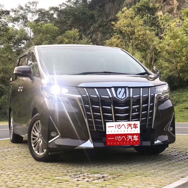 作为一款豪华MPV，本田埃尔法租车拥有怎样丰富的配置？